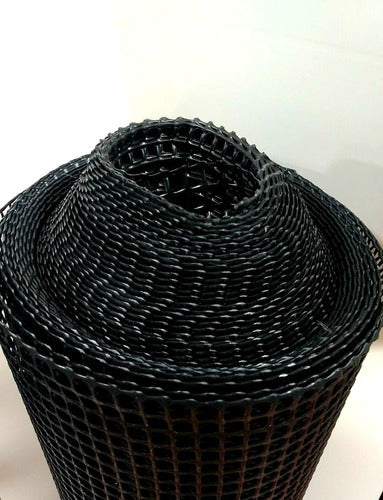 Black Plastic Mesh Enclosure 1.00m Wide x 4m Long 6