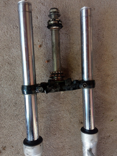 Honda CB250 New Twister Original Suspension Fork 2