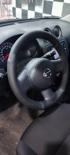 Genuine Cowhide Leather Steering Wheel Cover by Luca Tiziano Cueros 3