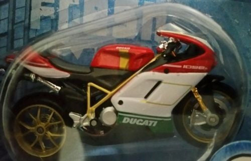 Ducati 1098 S Fresh Metal  Maisto Escala 1/18  Moto 1