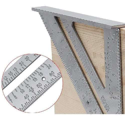 FC Aluminum Triangle Square 7 Inches 1