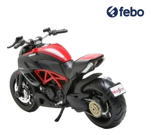 Maisto Moto Maisto Fresh Metal 2 Wheelers Ducati Diavel 1/18 Febo 1