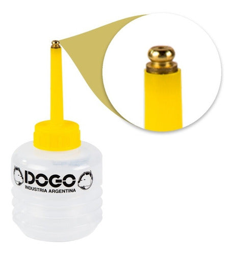 Plastic Dogo Filling Oil Can with Bronze Tip Screw Lid 3