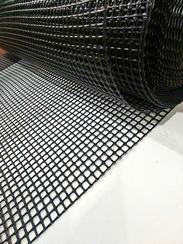 Black Plastic Mesh Enclosure 1.00m Wide x 4m Long 7