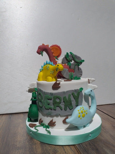 Pasteleria Prut Dinosaur Themed Birthday Cakes 0