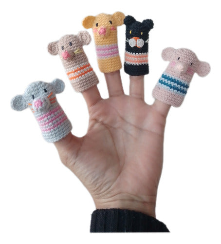 Set of 20 Knitted Finger Puppets 7