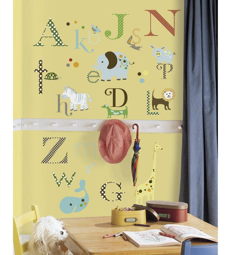 RoomMates Vinyl Wall Decor [03ng2pis] Animal Alphabet 0