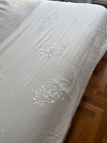 Queen Size Cotton Gauze Throw Bedspread with Málaga Print 2