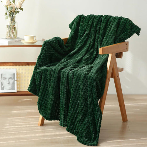 Puncuntex Soft Lightweight Polar Blanket Dark Green 152x127 Cm 0