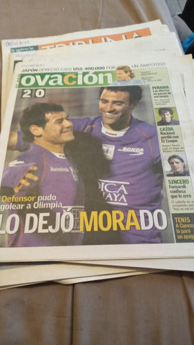 Lote Diarios Revistas Y Fotos Del Club Defensor.. Leer. 4