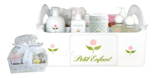 Petit Enfant Newborn Welcome Set with 12 Products 0