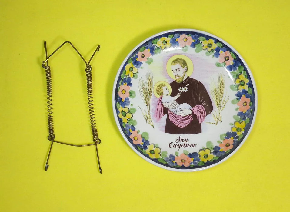 Ceramic Plate with San Cayetano Image – 12 cm Small Decorative Dish – Religious Keepsake from Rosario