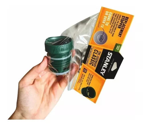 Stanley Pour Spout with Original Packaging - Fits 473ml to 2.3L Bottles, 4.5 cm Thread Diameter