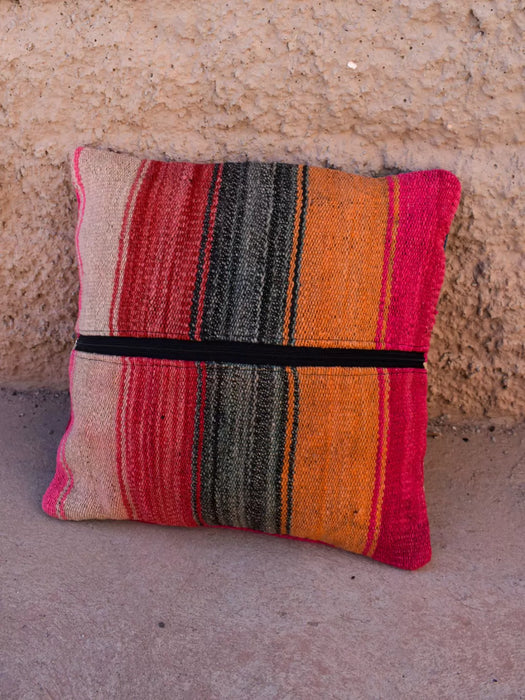 Handwoven Telar Pillow Cover - Almohadon De Puyo - Artisan Home Decor - 40 cm X 40 cm