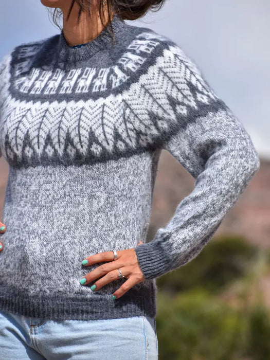 Humahuaca Sweater: Authentic Northern Knit Buzos for Unisex | Jujuy Inspired Tejido Patterns (Light Grey)