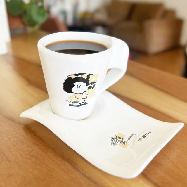 Imanías Mafalda Set Café Flor - Exquisite Ceramic Cup and Saucer Ensemble, Permanent Serigraphy Decals, Heat and Wash Resistant
