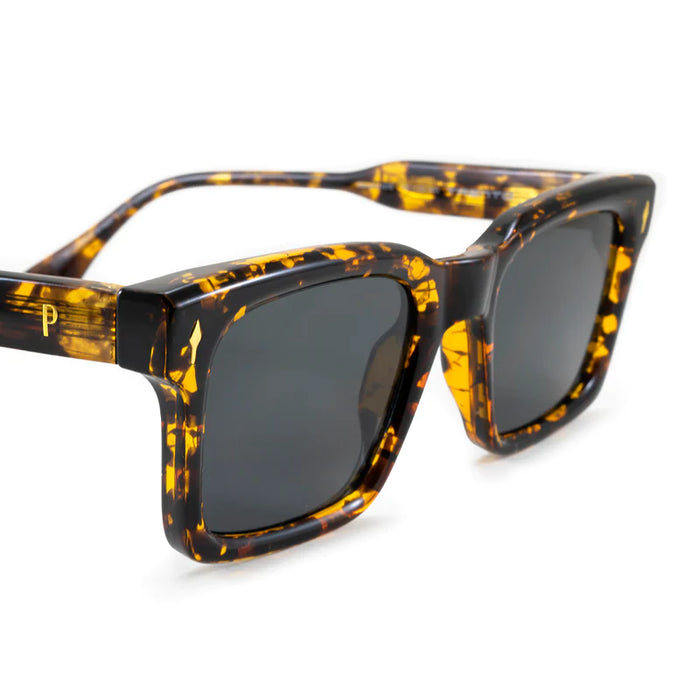 Infinit | Pampita's Trento Carey Sunglasses - Stylish Gray Lens, UV Protection, Trendy Eyewear