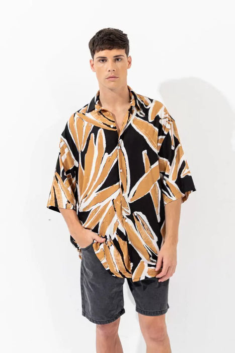 Manki | Oversize Short Sleeve Fashion Shirt: OS YUCCA Black - Trendy & Comfy
