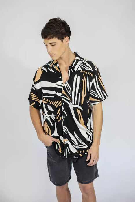 Manki | Short Sleeve Fashion Shirt: NARDO Black - Trendy & Stylish Choice