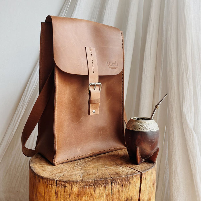 RUAH | Matera Handcrafted Rustic Leather - Artisanal Charm for Stylish Greenery