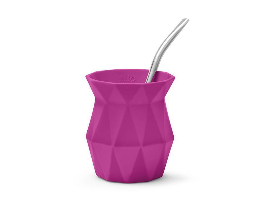 Mito Design Mate Gourd with Self-Extracting Yerba, Easy to Clean by Nelo - BPA Free - Fuchsia