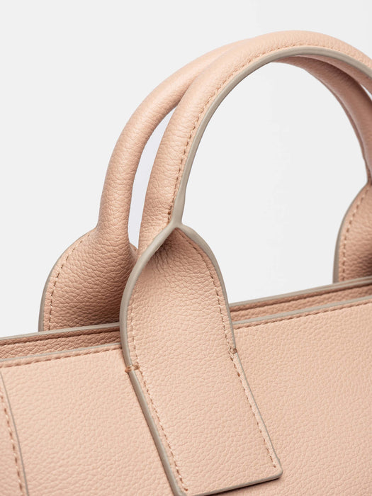 Prüne Modern and Practical Liz Handbag - Style, Comfort, and Everyday Elegance