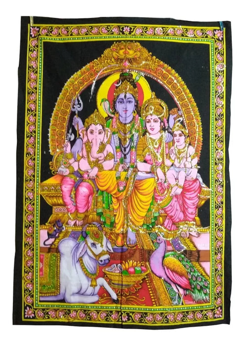 Mundo Hindú | Shiva Family Tapestry - Embrace Indian Culture with this Stunning Wall Art