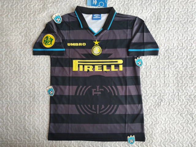 Umbro Inter Retro 1997/98 Ronaldo 10 Away Jersey - Relive Legendary Moments in Style