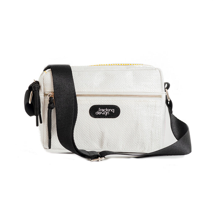 FRACKING DESIGN | Southern Flower White Crossbody Bag - Chic and Practical Accessory for Stylish Everyday Adventures | 24 cm x 16 cm x 3 cm