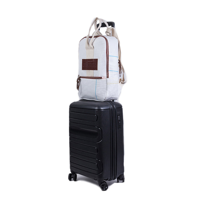 FRACKING DESIGN | Mochila Lonco Backpack - Stylish White/Suede Design for Trendy Adventures | 35 cm x 45 cm x 5 cm
