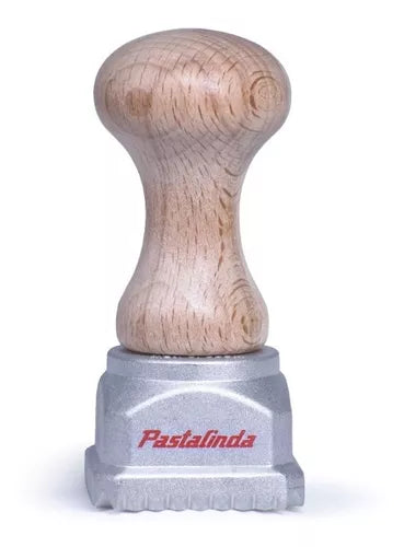 Pastalinda Ravioli Stamp 45 mm x 45 mm w-Ejector, Aluminum and Wood