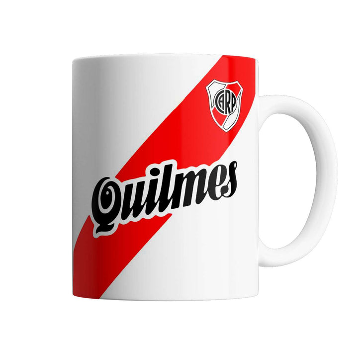 Punto Bizarro | River Fan's Delight: Quilmes Ceramic Mug - Soccer Elegance in Every Sip