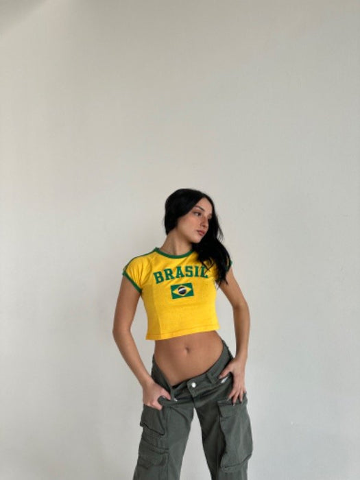 Pupi God | Remera Baby Tee - Fashion Statement Brazil-Inspired
