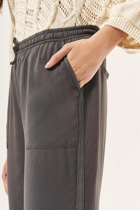 Rapsodia | Chic Women's Polis Destroy Pants - Trendy Fashion Staple for Every Occasion