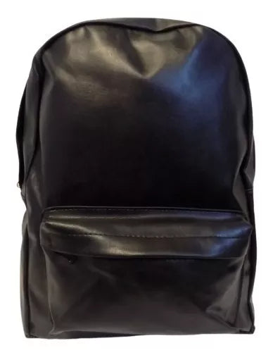 Rocker Chic: Reinforced Black Leather Backpack - Mochila Stylish Rock-inspired Essential