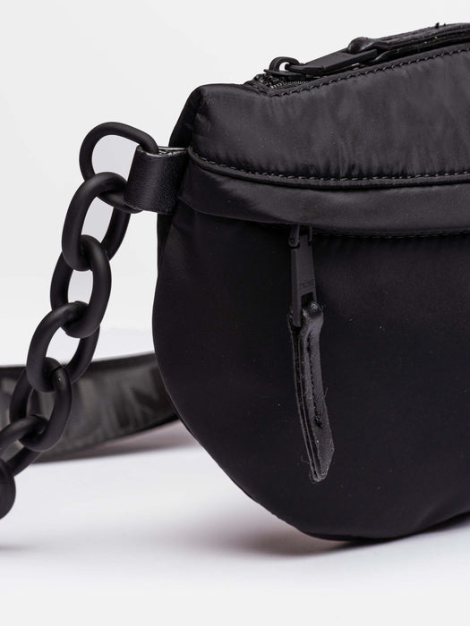 Prüne Sophisticated yet Sporty Nylon Waist Bag - The Perfect Balance of Comfort, Practicality, and Style