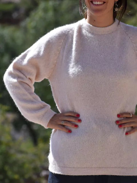 Super Cozy Alpaca Wool Buzo: Unisex, Plain Design, Warm and Stylish (Beige)