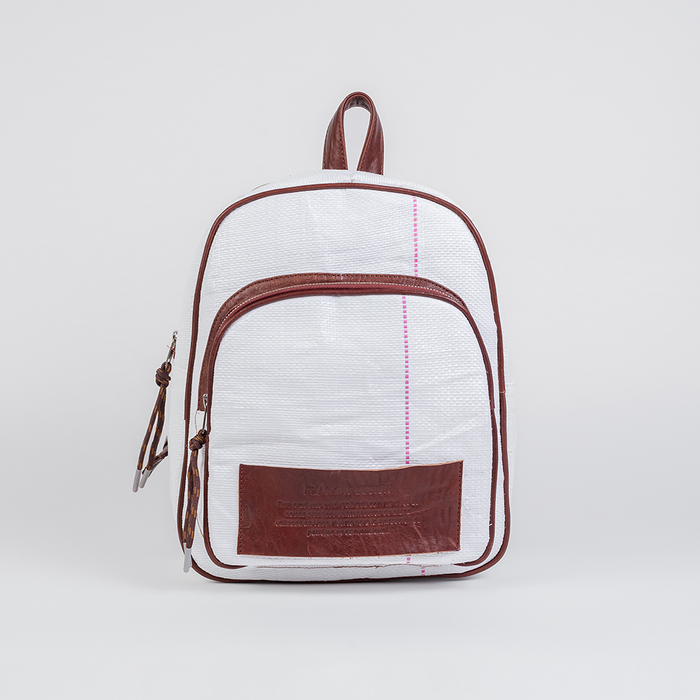 FRACKING DESIGN | Loma Campana Backpack - White/Suede Design for Trendy Adventures | 25 cm x 30 cm x 5 cm