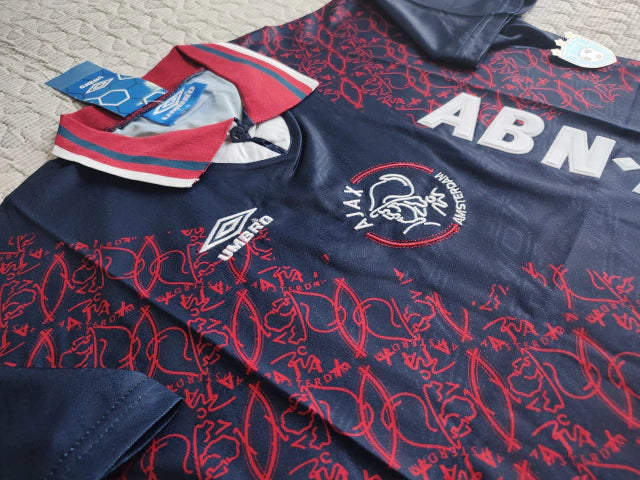 Umbro Ajax Retro 1996 Away Jersey - Vintage Football Style for True Fans