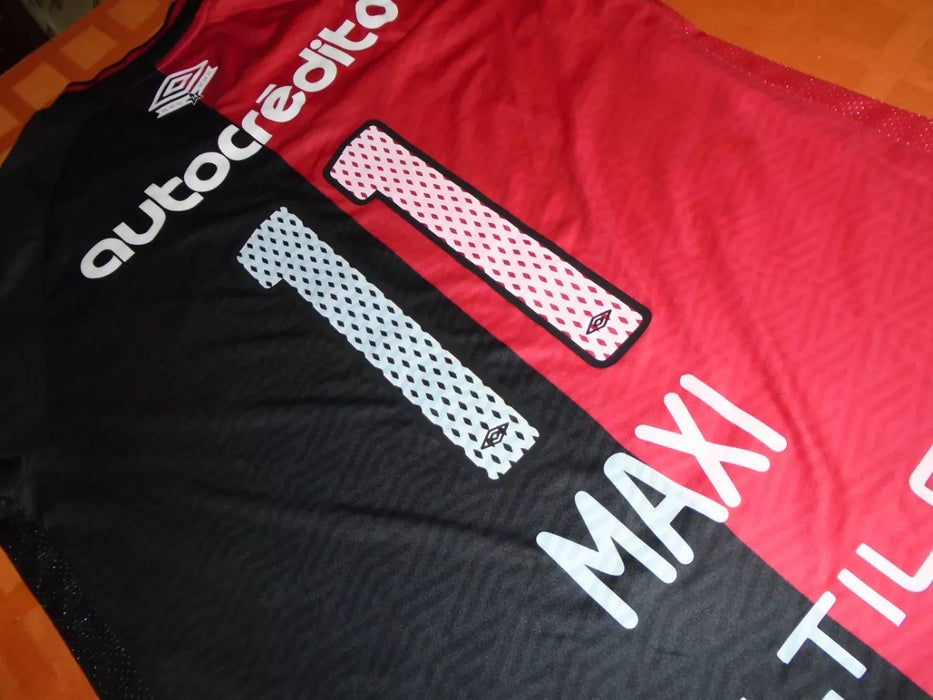 Umbro Jersey Club Atlético Newell's Old Boys Camiseta #11 Maxi Rodríguez Football Player Shirt - 2019 Edition