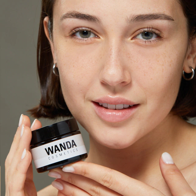 Wanda Store | Complete Skincare Set: Cream, Serum, and Eye Contour - Nourish, Hydrate, and Revitalize