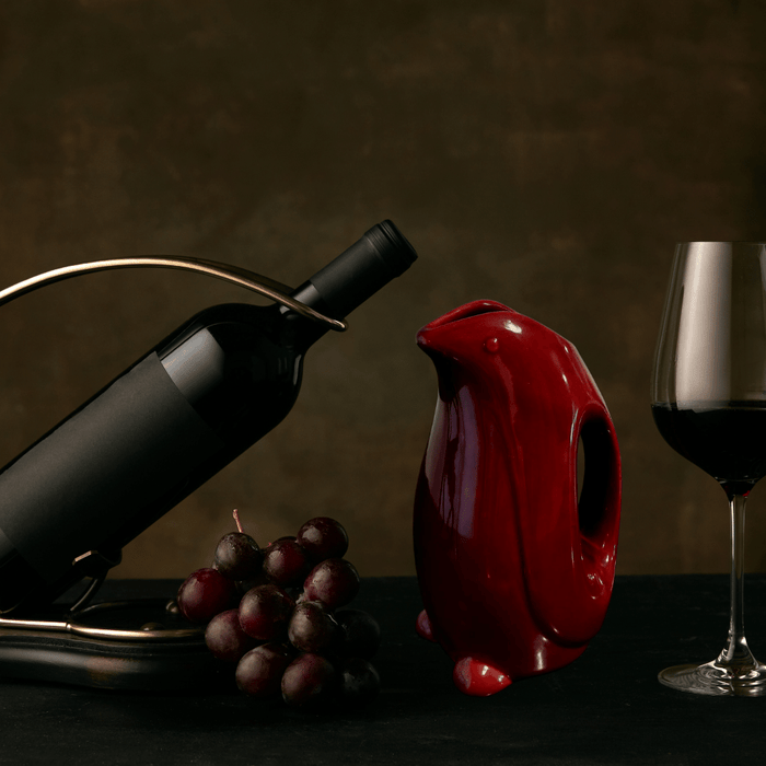 Wine Decanter Penguin-Shaped Ceramic Jar Jarra Pingüino Para Vino Classic Argentine, 1 l / 33.8 fl oz
