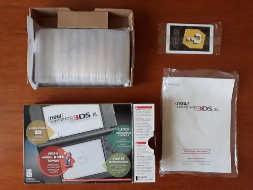 Nintendo New 3DS XL - Impeccable Condition with Majora's Mask Edition